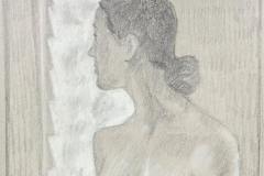 Madeleine-sitting-against-the-light-20190529